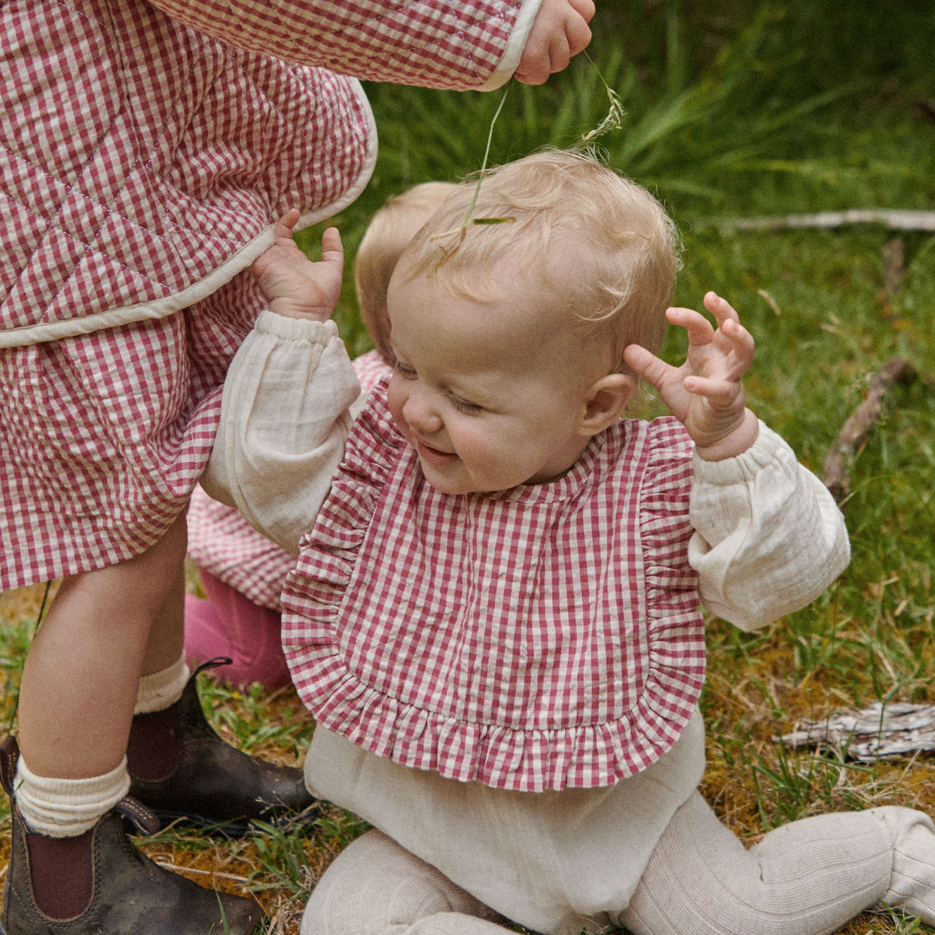 HETTY RUFFLE BIB | Jam Check-Web-hover