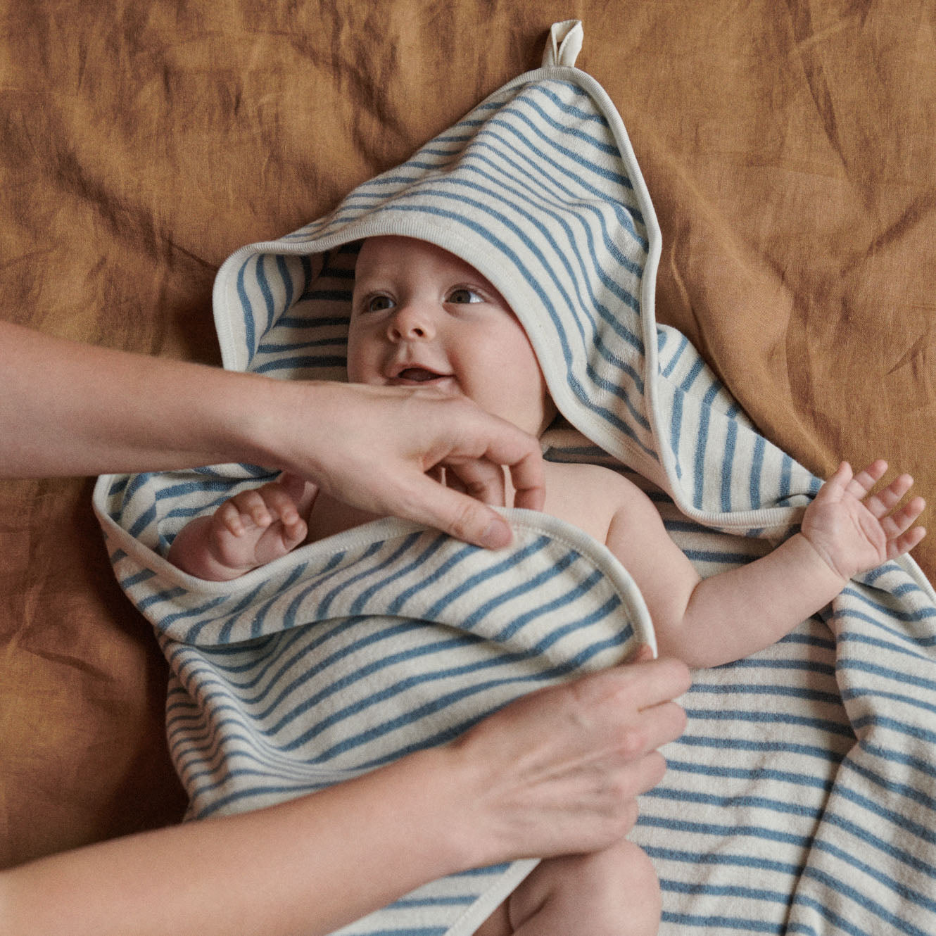 ORG COTTON HOODED TOWEL | Powder Blue Sailor Stripe-Extra Img - 1